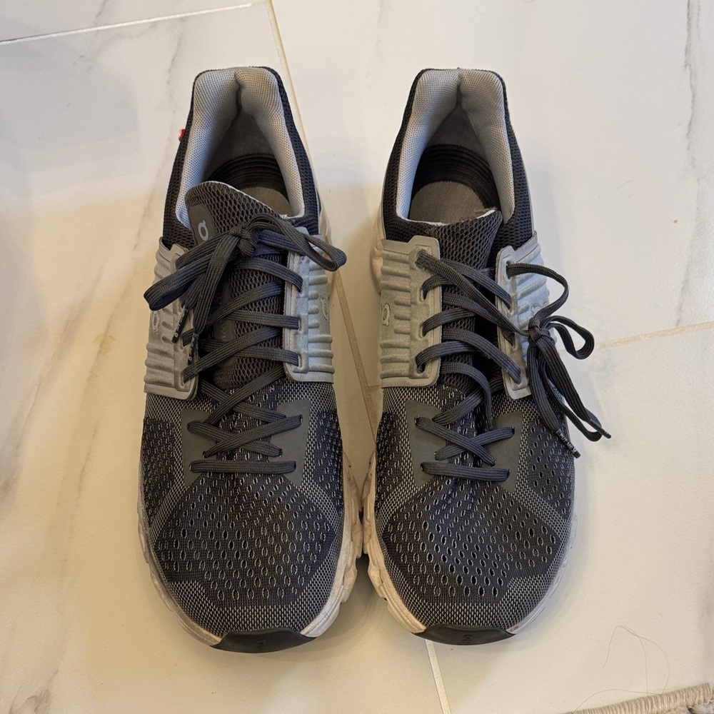 Men’s OnCloud Cloudswift Running Shoes
